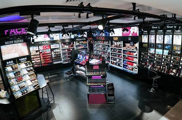 深度布局線下實(shí)體店鋪 屈臣氏在京開設(shè)全新美妝概念店